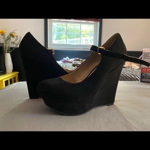 Black velvet wedged heels